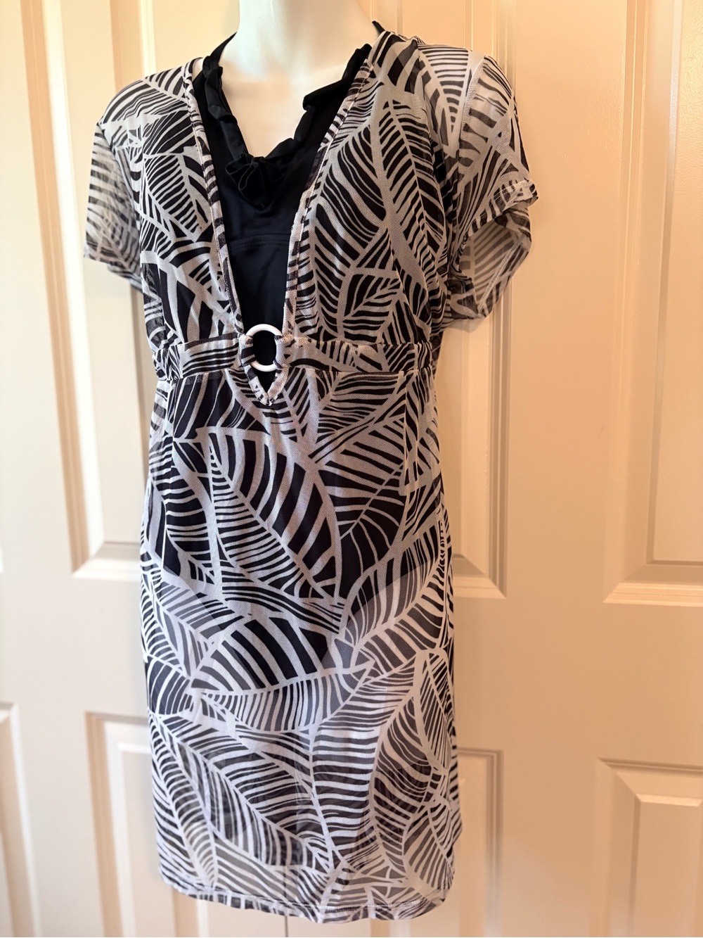 Bathing suit cover-up, B&W sheer, size 16-18